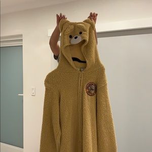 Ted thunder buddies onesie in men’s M